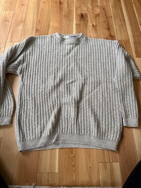 bill blass Crewneck Sweater in Light Gray
